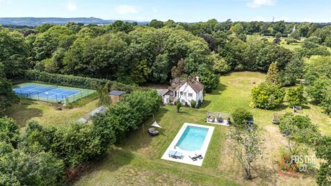 Brighton Road, Woodmancote, Henfield