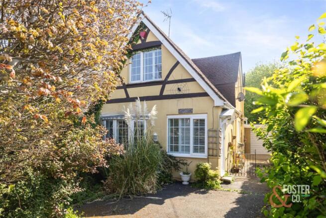 Wood Lane, Cobwebs-025.jpg