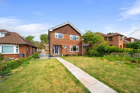 Sundridge Hill, Cuxton, Rochester, Kent, ME2 1LH