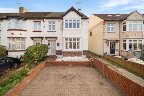 The Fairway, Gravesend, Kent, DA11 7LN