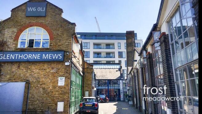 7 Glenthorne Mews Hammersmith W6 office e2.jpg