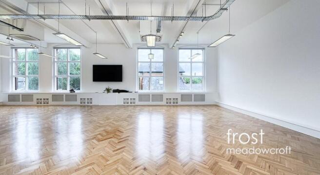 89 Peoples Hall W11 office to let int7.jpg