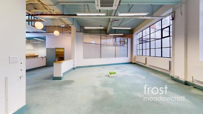 329HarrowRoadPhoto15.jpg