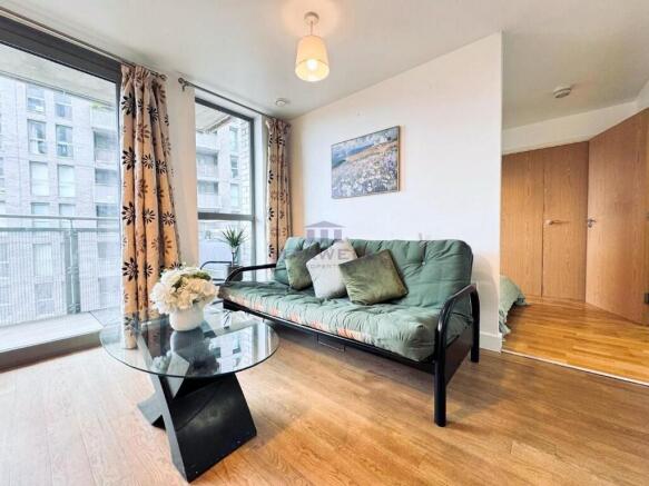 For sale studio, SE1