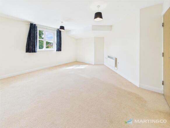 CAM02318G0-PR0460...