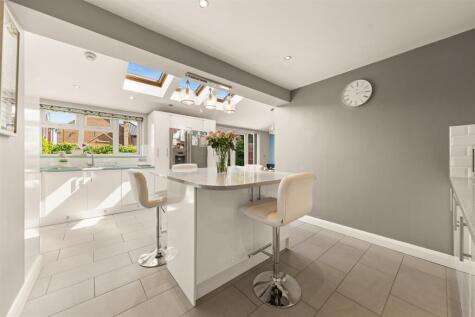 Chatsworth, Great Holm, Milton Keynes