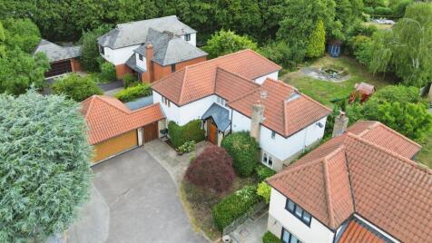 Linceslade Grove, Loughton, Milton Keynes