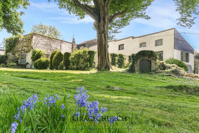 3 Bedroom Detached Home For Sale