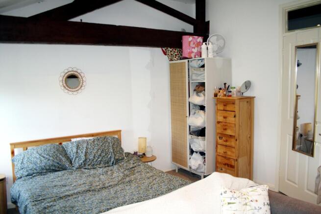 Bed/Sitting Room