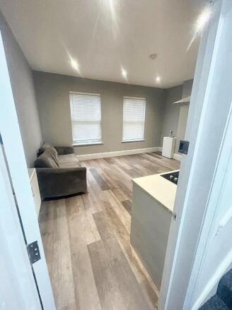 uX9tA_LHXkCg1siPui9Rdg