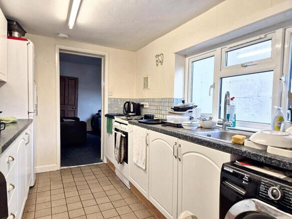 WhatsApp Image 2025-11-13 at 13.22.40 (1).jpeg