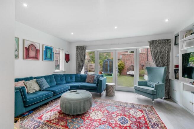 5 Irwin Close - wrxELTInAlOWoo7ZbB4T.jpg