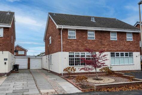 Thackeray Drive, Vicars Cross, Chester, CH3