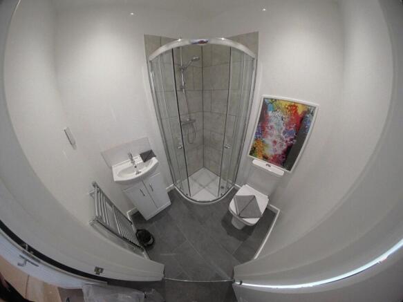 Bedroom 4 Ensuite