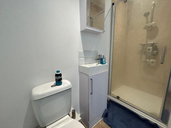 Bedroom 3 Ensuite