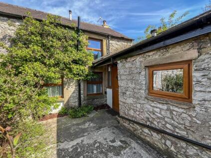Main Street, Taddington