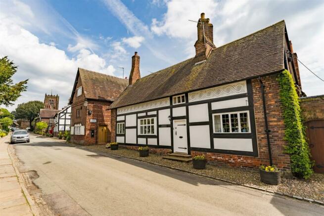 Bakery Cottage, 15 High Street, Great Budworth-83.