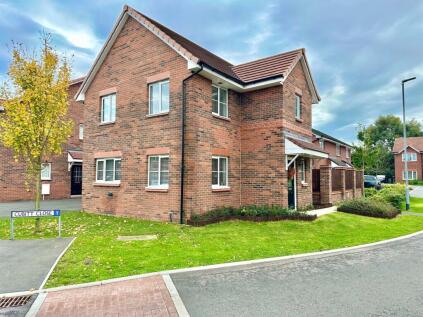 Cubitt Close, Willaston, Cheshire