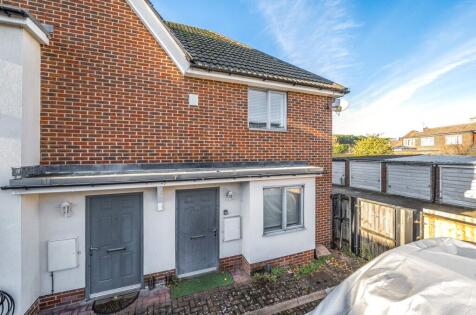 Foxdene Close, South Woodford, London, E18