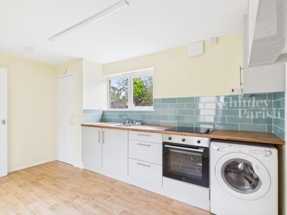 CAM04332G0-PR0552...