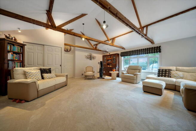 DSC06905_17283845...