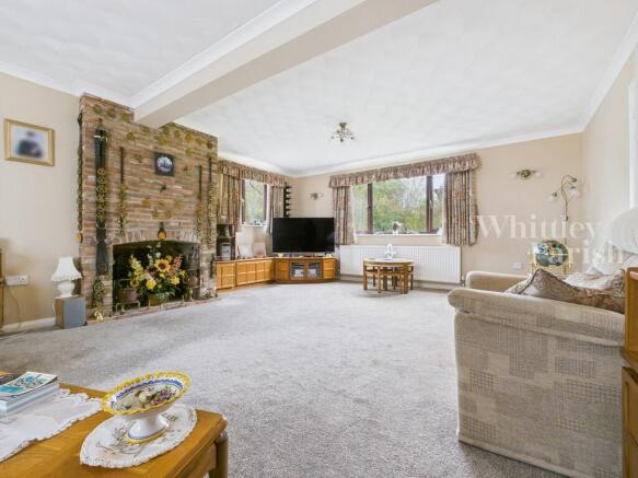 CAM04332G0-PR0556...