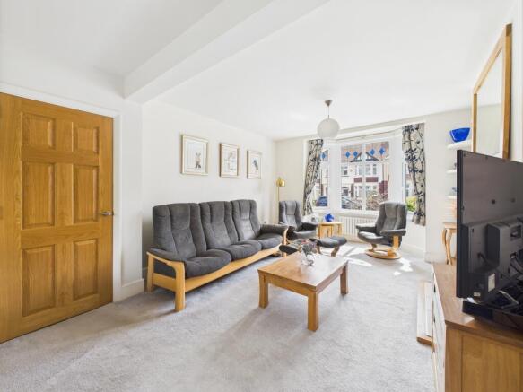 CAM05192G0-PR0122-STILL001