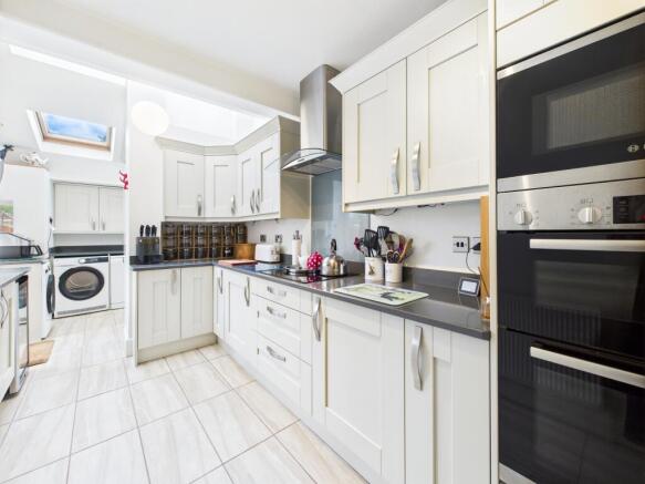 CAM05192G0-PR0122-STILL007