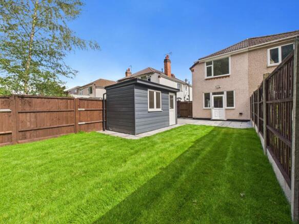 CAM05192G0-PR0120-STILL017