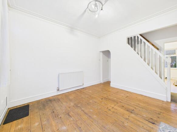 CAM05192G0-PR0181-STILL004