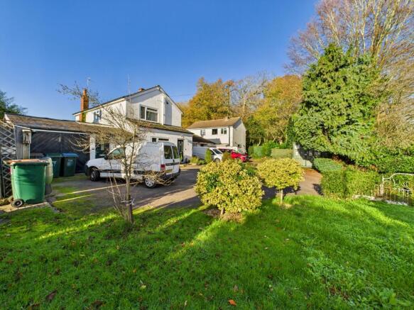 CAM05192G0-PR0183-STILL039