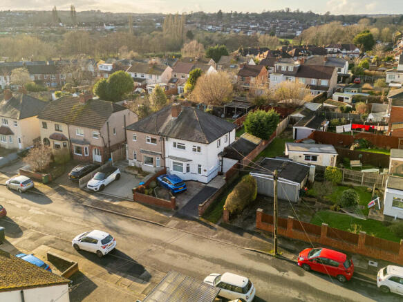 Sherbourne Crescent 0451