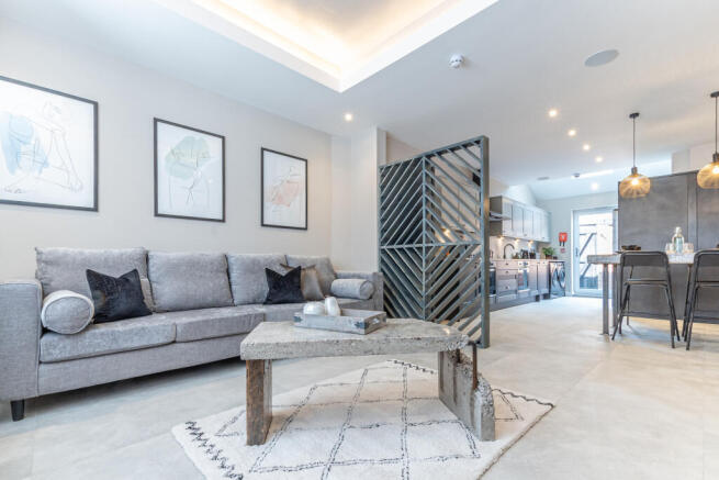 Emperor Re-edit (4 of 50)