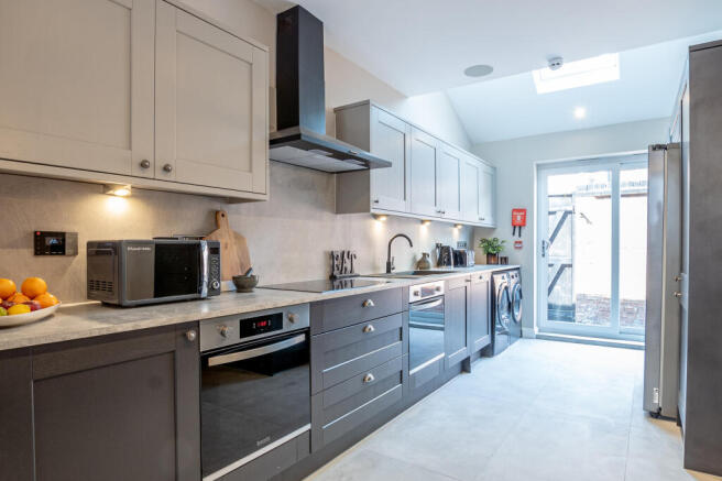 Emperor Re-edit (7 of 50)