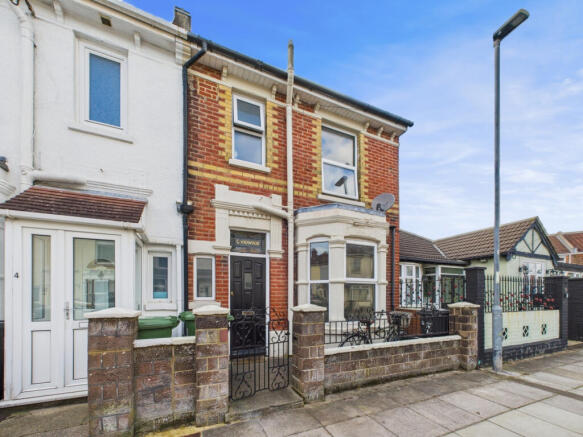 Welcome to Hollam Road, Southsea