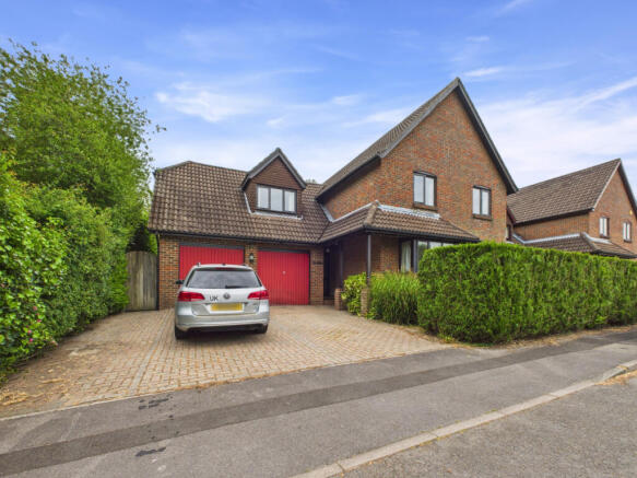 Welcome to Byfields, Spring Lane.