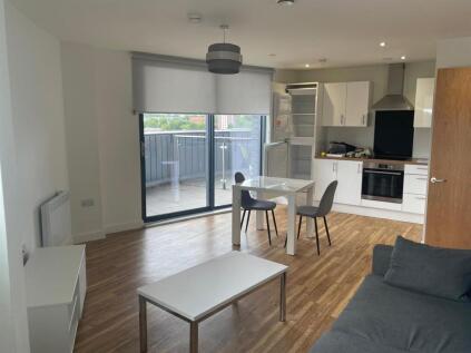 Pomona Strand, Old Trafford