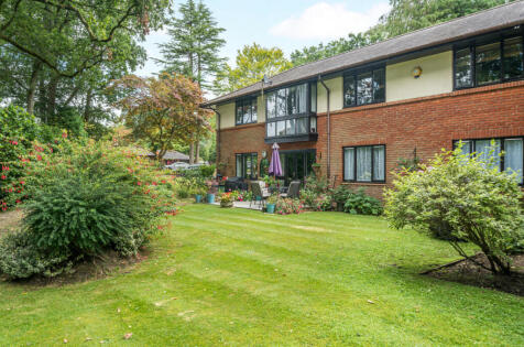 Crossways Road, Grayshott, Hindhead, GU26