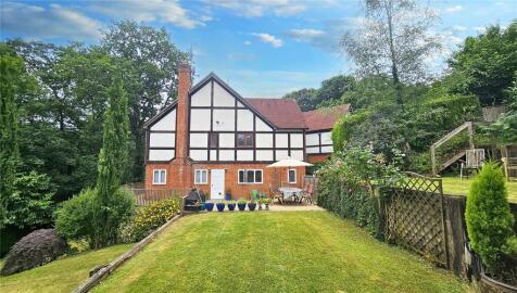 Valewood Lane, Grayshott, Hindhead, Hampshire, GU26