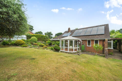 The Meadows, Churt, Farnham, Surrey, GU10