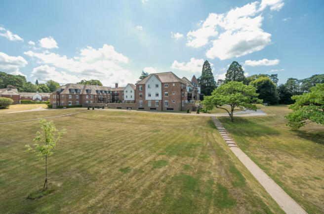 1326173-3-687a374...