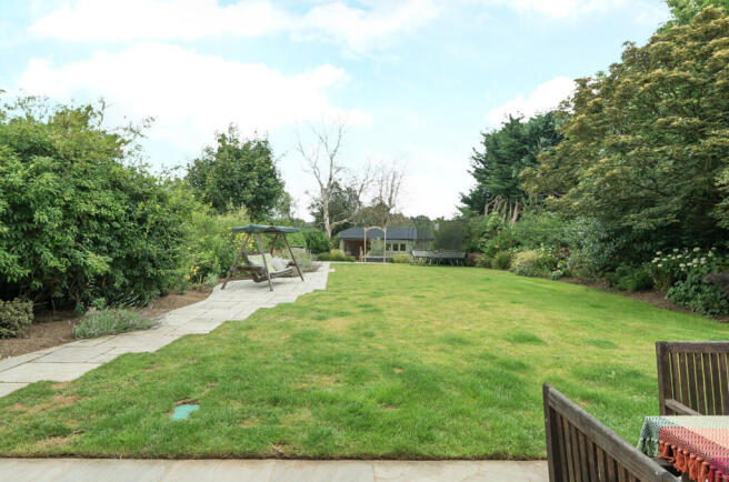 1328576-4-68836b9...