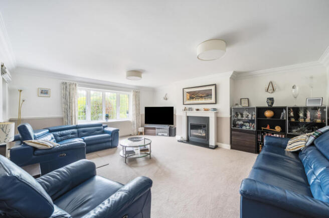 1331533-26-688925...