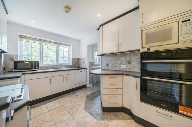 1343712-6-68a834d...