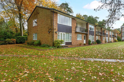 Beacon Hill Court, Hindhead, Surrey, GU26