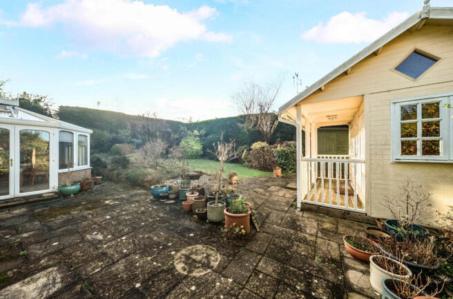 1393391-4-69453ad...