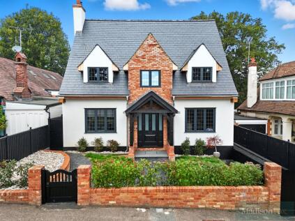 Knighton Close, Woodford Green, IG8