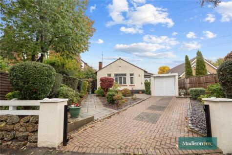 Grange Avenue, Woodford Green, IG8