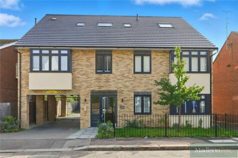 West Grove, Woodford Green, IG8