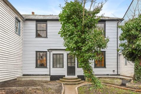 St. James Lane, London, N10